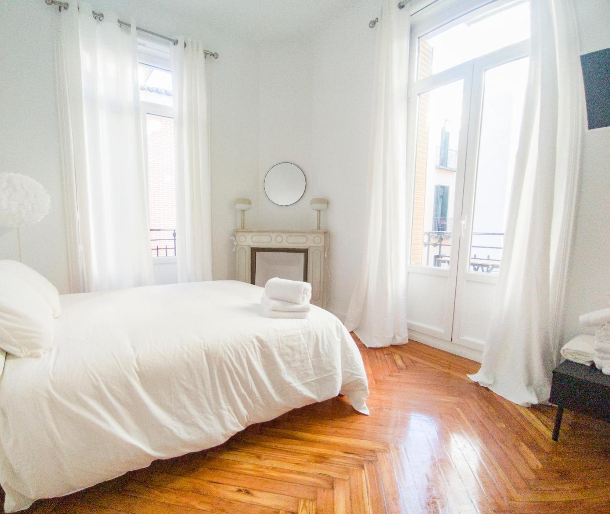 Apartamento Mezzanine Orange Madrid Exterior foto