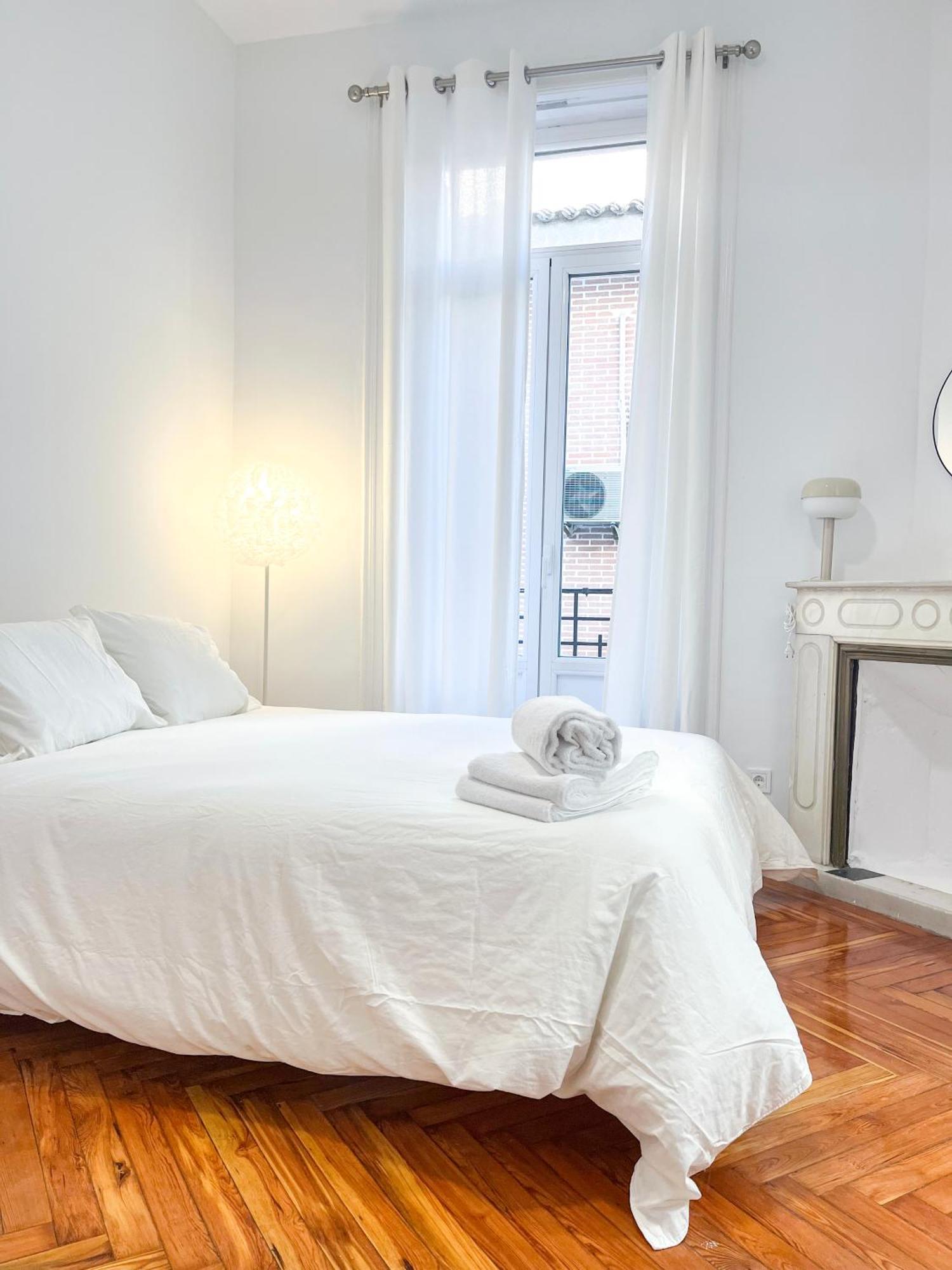 Apartamento Mezzanine Orange Madrid Exterior foto